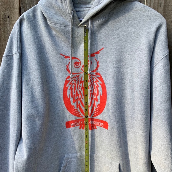 MEN’S COLUMBUS COLLEGE of ART & DESIGN SWEATSHIRT. - Picture 4 of 11